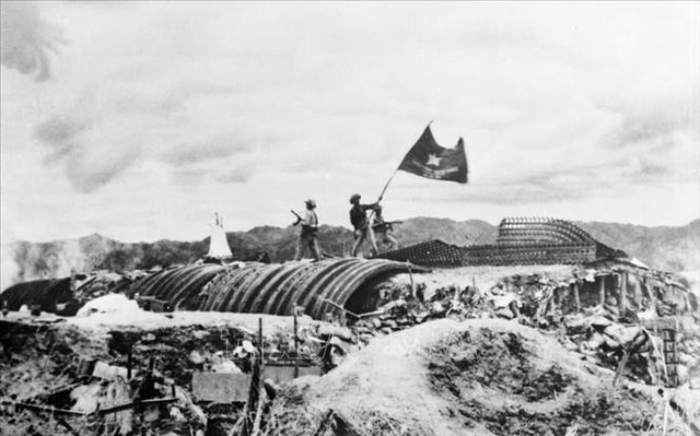 nhin lai 56 ngay dem lam nen chien thang dien bien phu chan dong dia cau