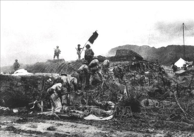 nhin lai 56 ngay dem lam nen chien thang dien bien phu chan dong dia cau