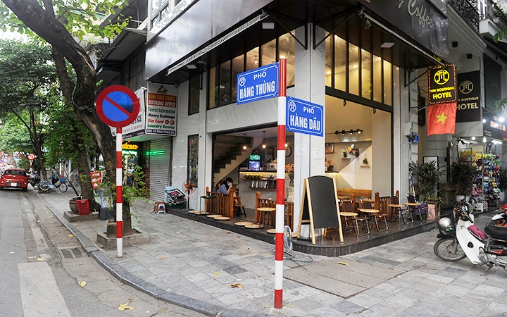 Hà Nội: Từ 12h ngày 25/5, nhà hàng, cơ sở dịch vụ ăn uống chỉ được bán hàng mang về