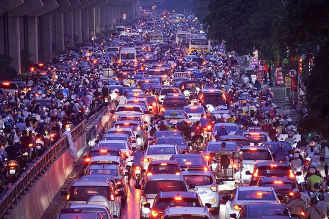 Hà Nội đếm lưu lượng xe để tìm giải pháp giảm ùn tắc