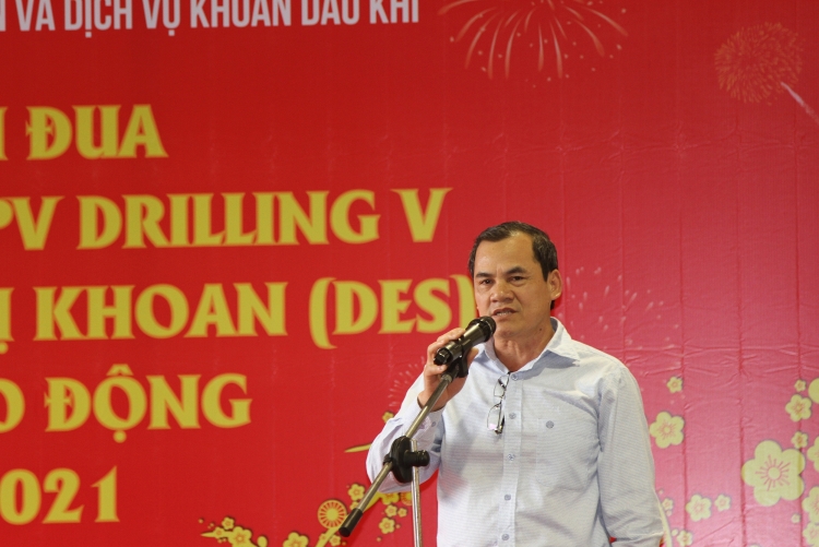 PV Drilling tổ chức Lễ phát động thi đua cao điểm giàn khoan PV DRILLING V và chúc Tết xuân Tân Sửu năm 2021 PV Drilling phát động thi đua cao điểm dự án đóng mới cụm thiết bị khoan (DES) và bảo dưỡng/tái khởi động giàn PV DRILLING V- chúc Tết NLĐ