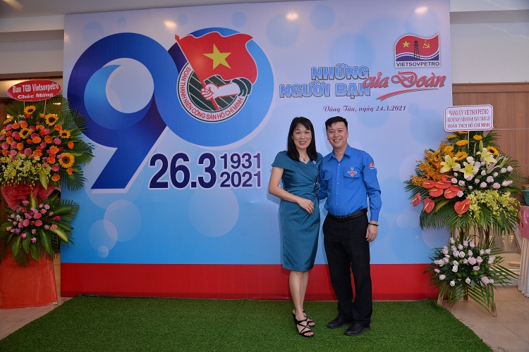 Tuổi trẻ Vietsovpetro kỷ niệm 90 năm Ngày thành lập Đoàn TNCS Hồ Chí Minh và gặp mặt giao lưu cán bộ Đoàn qua các thời kỳ