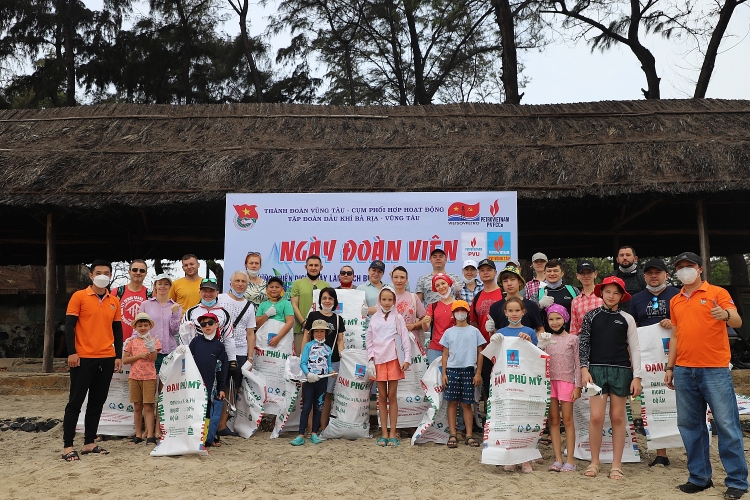 Đoàn viên thanh niên Cụm phối hợp hoạt động Bà Rịa - Vũng Tàu ra quân Ngày đoàn viên