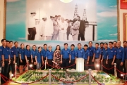 hai doan vien dau khi duoc tuyen duong thanh nien tien tien lam theo loi bac