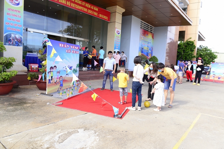 Xí nghiệp Khoan và Sửa giếng tổ chức “Ngày hội Thiếu nhi”