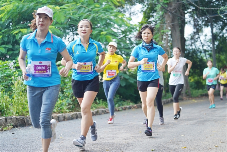 Ban Nữ công Vietsovpetro tổ chức hội thi “Leo núi vì sức khỏe cộng đồng năm 2020 Ban Nữ công Vietsovpetro tổ chức hội thi “Leo núi vì sức khỏe cộng đồng năm 2020