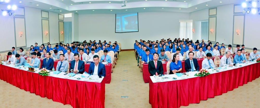 lanh dao ptsc doi thoai voi doan vien thanh nien