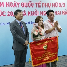 Công đoàn PV GAS chúc mừng, tôn vinh các nữ CBCNV nhân ngày 8/3