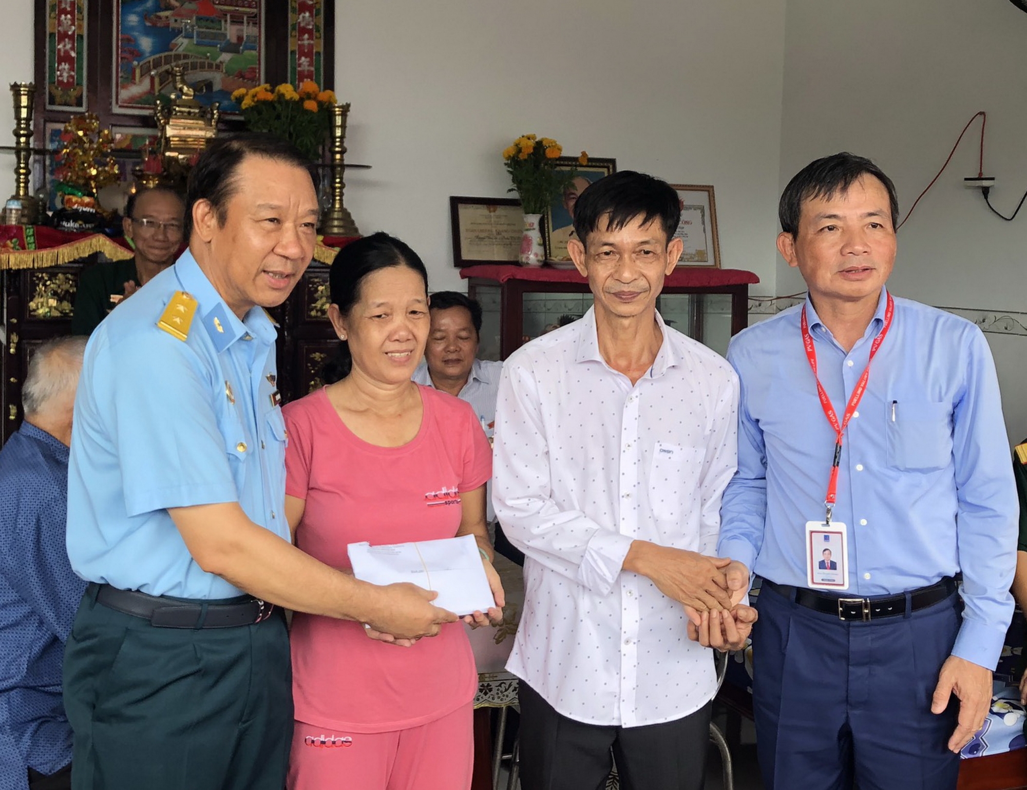 hoi cuu chien binh pv gas to chuc chuong trinh ve nguon den on dap nghia tai dong thap
