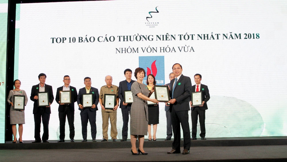 nt2 vao top 10 doanh nghiep co bao cao thuong nien tot nhat