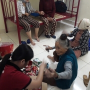 Ấm áp nghĩa tình trong tâm bão