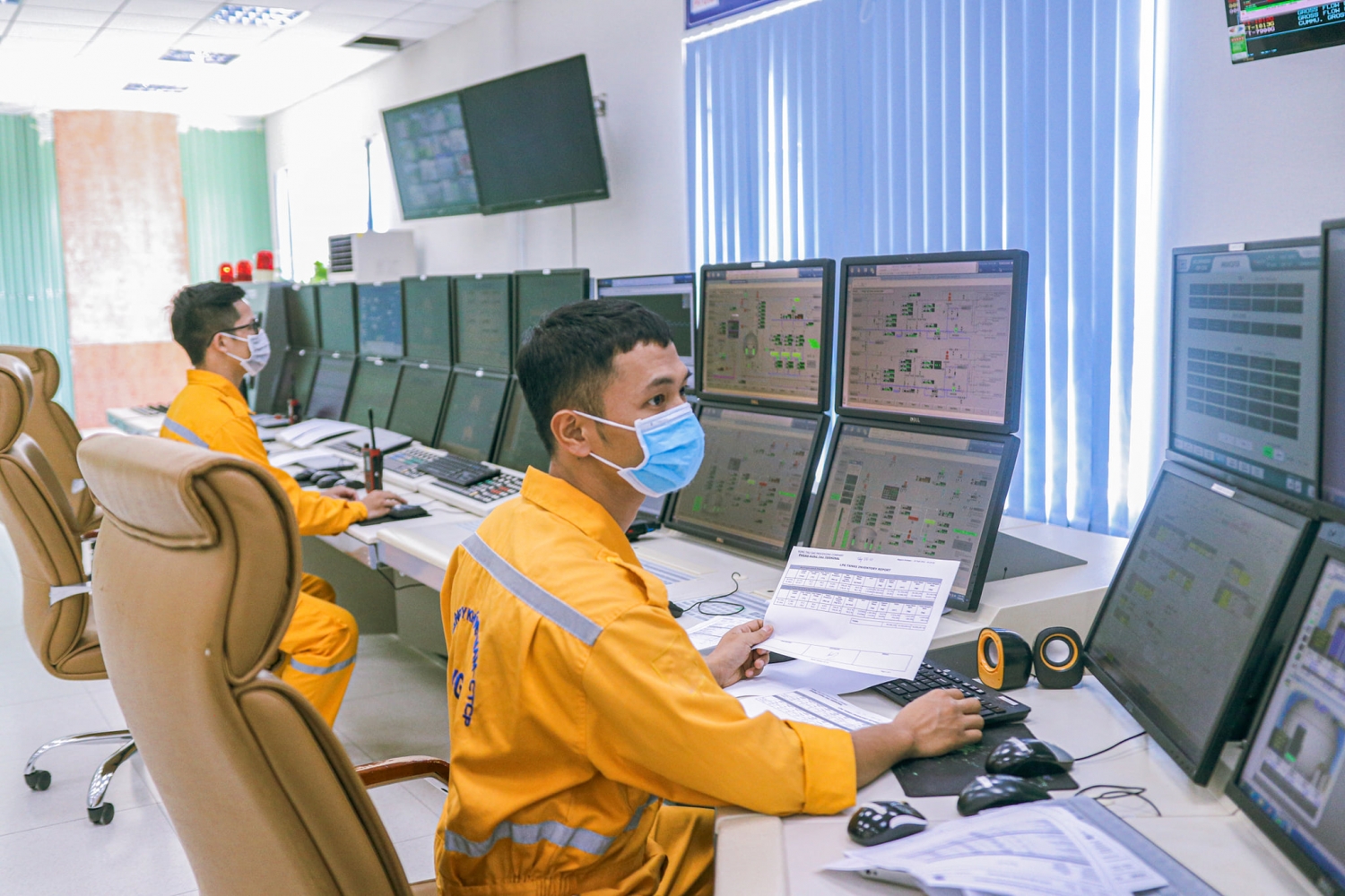 Cổ phiếu Dầu khí giao dịch tích cực cùng thị trường chung