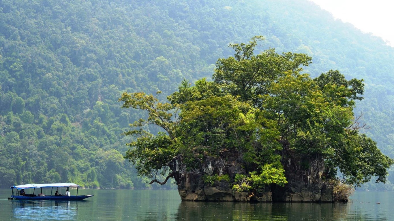 Các địa điểm du lịch Bắc Kạn không thể bỏ lỡ