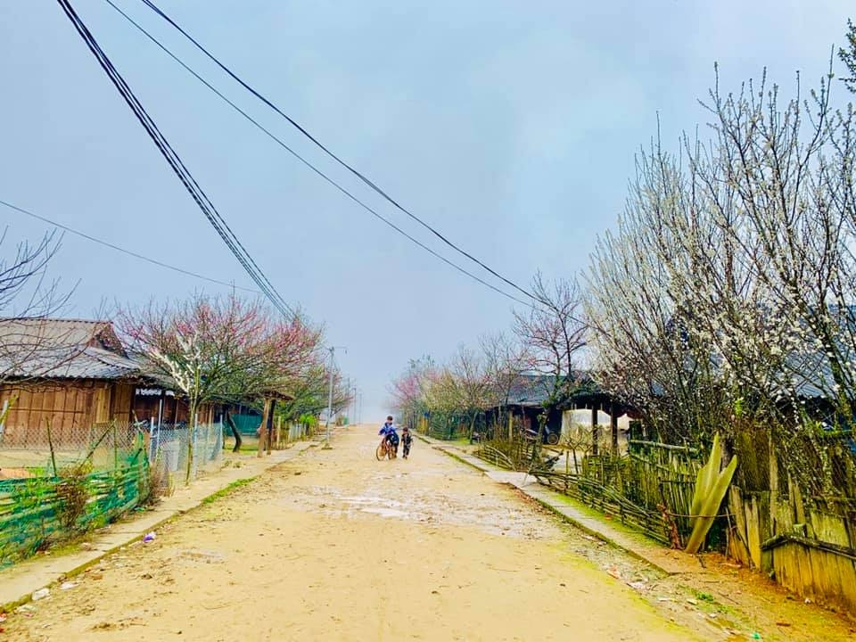 Cu Vai - Bản làng nơi “níu gió vờn mây”