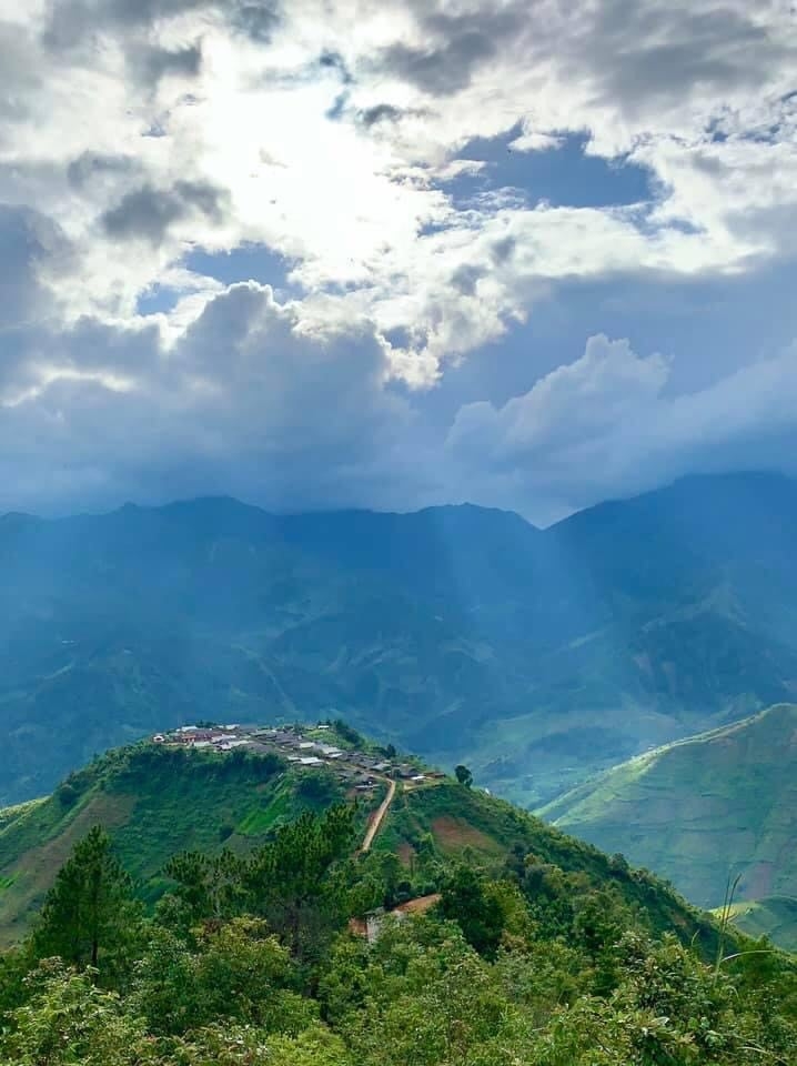 Cu Vai - Bản làng nơi “níu gió vờn mây”