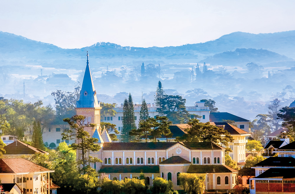 Bảng lảng phố sương Đà Lạt