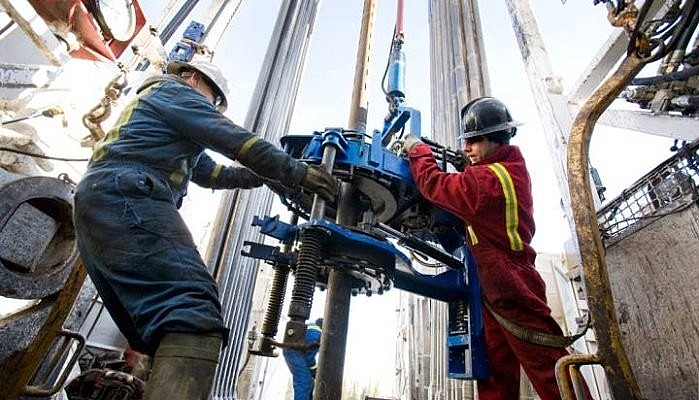 Sáp nhập là điều không thể tránh khỏi đối với ngành dầu mỏ Canada