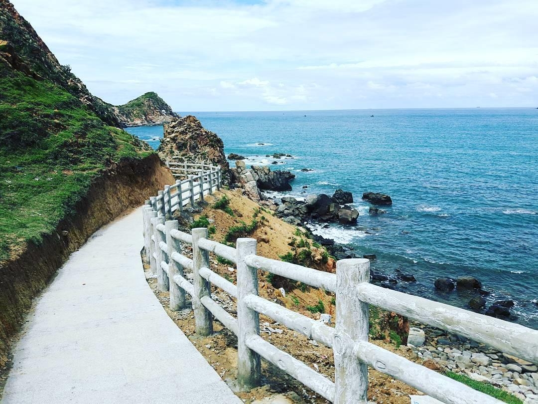 Đắm mình trong cảnh sắc tuyệt đẹp ở Eo Gió - Quy Nhơn Đắm mình trong cảnh sắc tuyệt đẹp ở Eo Gió Quy Nhơn