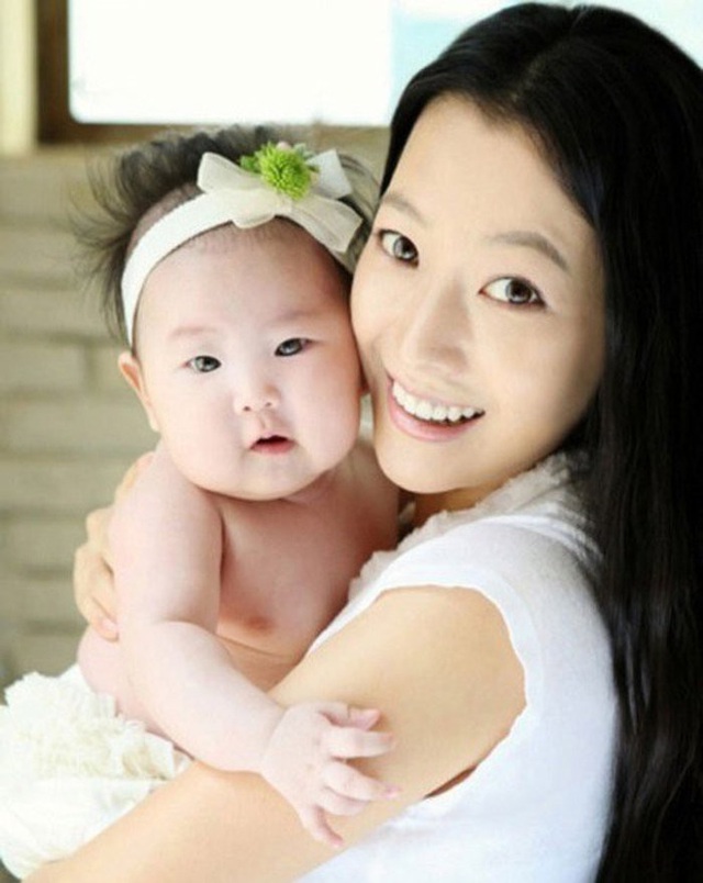 Kim Hee Sun - Mỹ nhân nhận mình đẹp hơn Song Hye Kyo, Kim Tae Hee - 8 Kim Hee Sun - Mỹ nhân nhận mình đẹp hơn Song Hye Kyo, Kim Tae Hee - 8