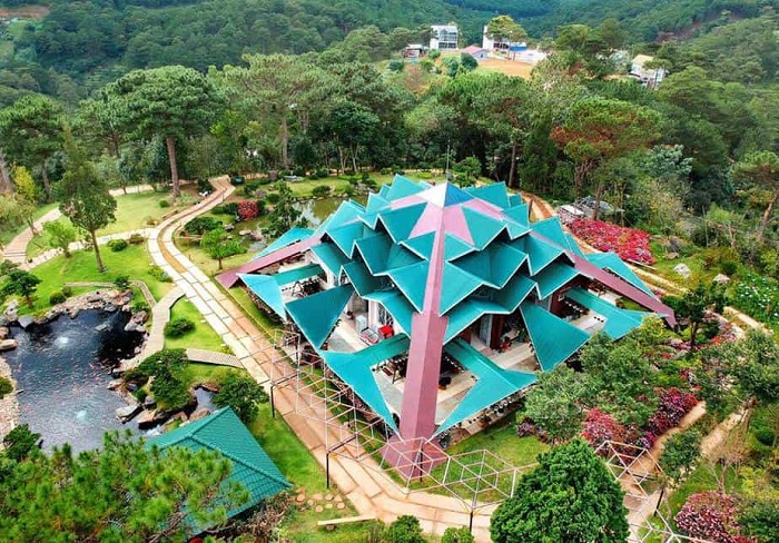 Bạn đã đến “vườn địa đàng” lá phong Đà Lạt chưa