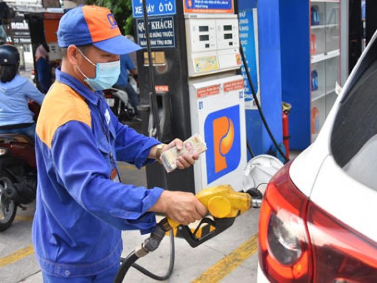 Giảm thuế nhập khẩu ưu đãi mặt hàng xăng từ 20% xuống 10%