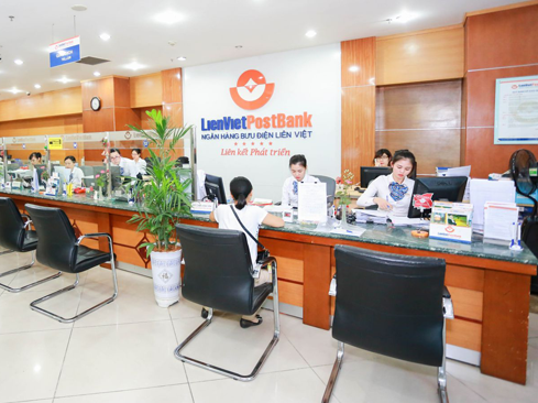 Tin ngân hàng ngày 24/10: Thêm hai ngân hàng được chấp thuận tăng vốn điều lệ
