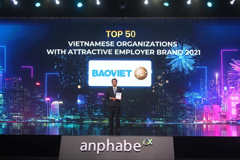 Tin nhanh ngân hàng ngày 23/12: MSB đặt mục tiêu lợi nhuận năm 2022 tăng hơn 30%, lên khoảng 6.800 tỷ đồng Tin nhanh ngân hàng ngày 23/12: MSB đặt mục tiêu lợi nhuận năm 2022 tăng hơn 30%, lên khoảng 6.800 tỷ đồng