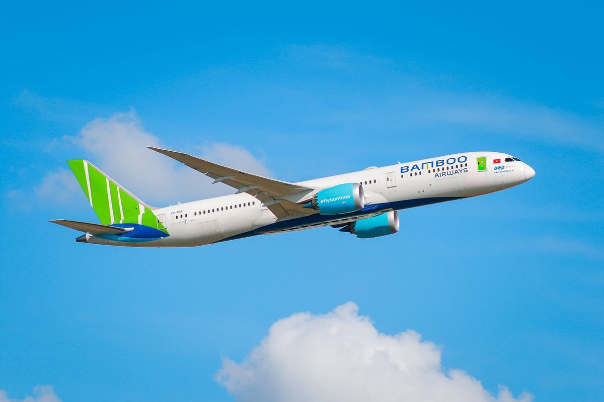 Bamboo Airways tài trợ vận chuyển cho Cup Bóng đá 7 người toàn quốc Việt Football 2021
