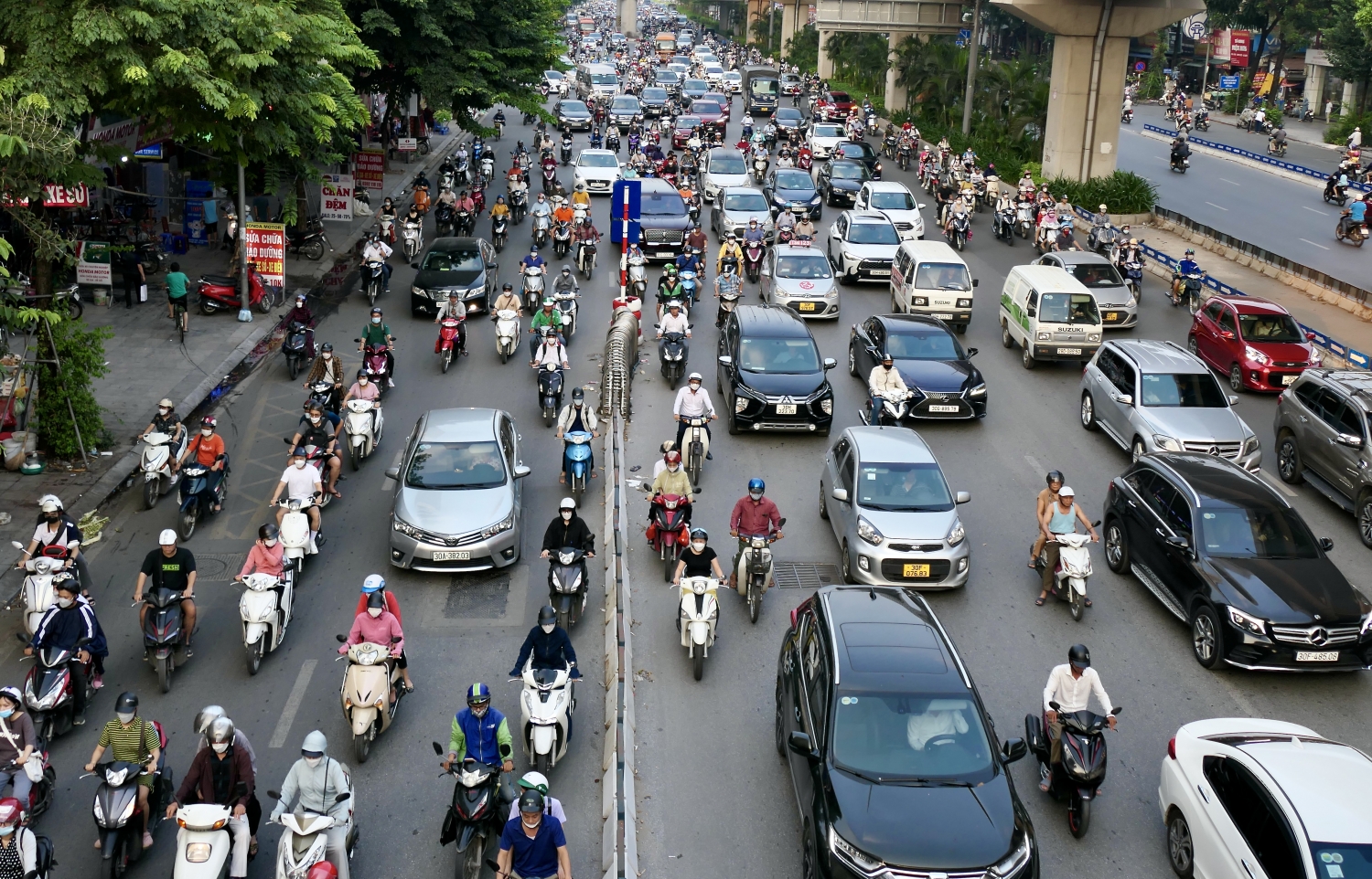 Nhiều phương tiện vẫn “đường ai nấy đi”