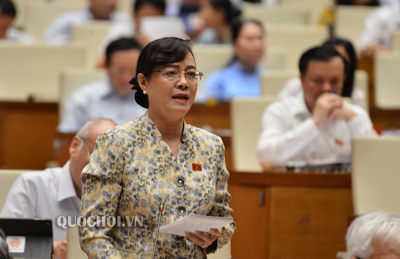 dai bieu nguyen thi quyet tam suc canh tranh cua nen kinh te khong nen chi dua vao suc nguoi