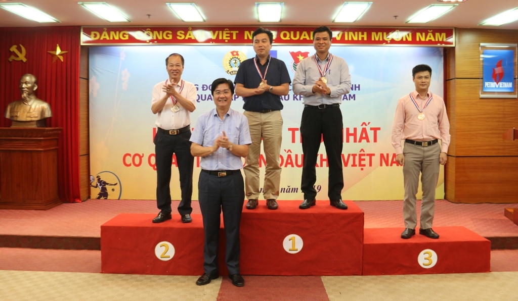 be mac va trao giai hoi thao co quan tap doan dau khi viet nam lan thu i nam 2019
