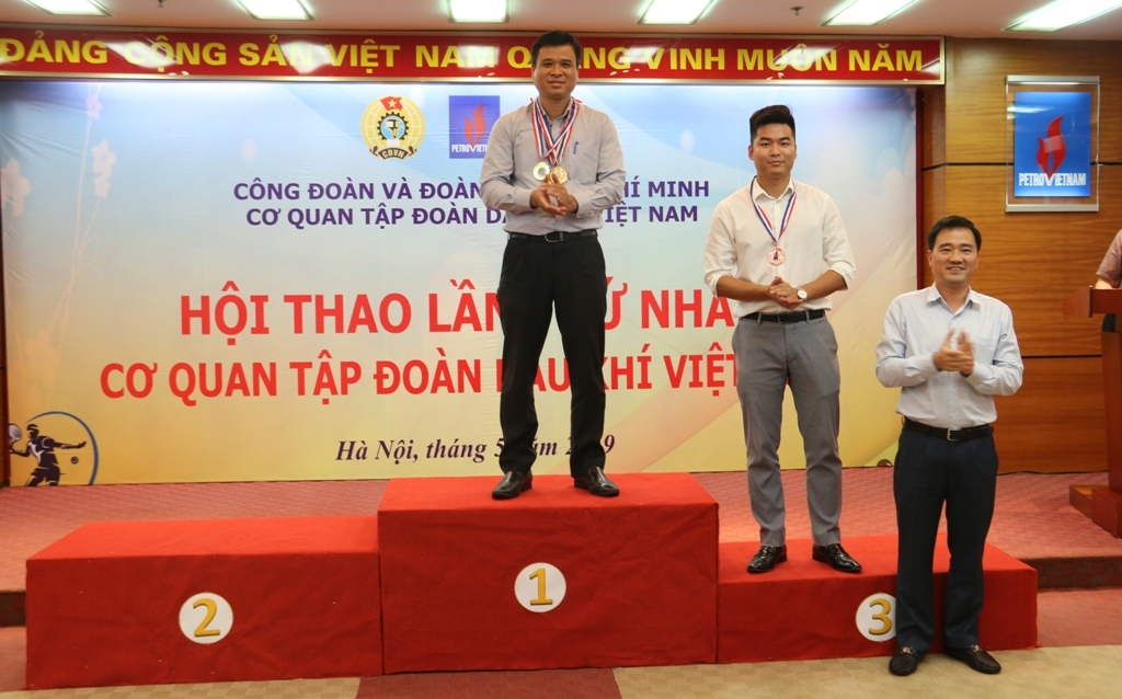 be mac va trao giai hoi thao co quan tap doan dau khi viet nam lan thu i nam 2019