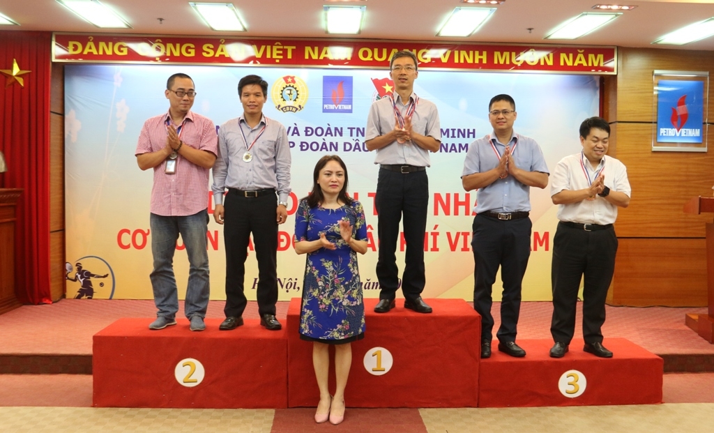 be mac va trao giai hoi thao co quan tap doan dau khi viet nam lan thu i nam 2019