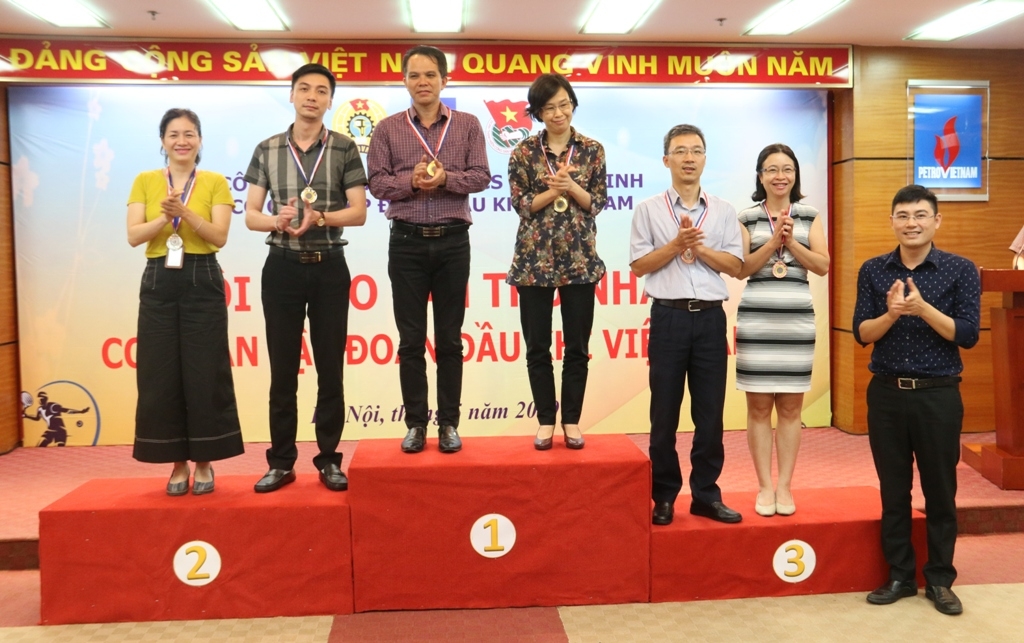 be mac va trao giai hoi thao co quan tap doan dau khi viet nam lan thu i nam 2019
