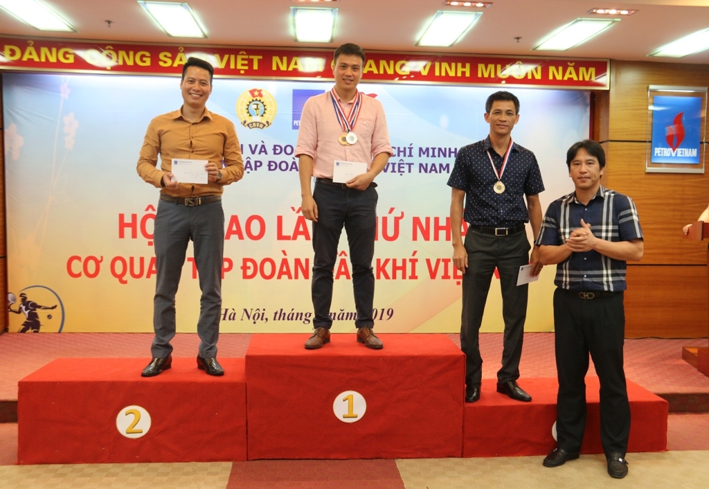 be mac va trao giai hoi thao co quan tap doan dau khi viet nam lan thu i nam 2019