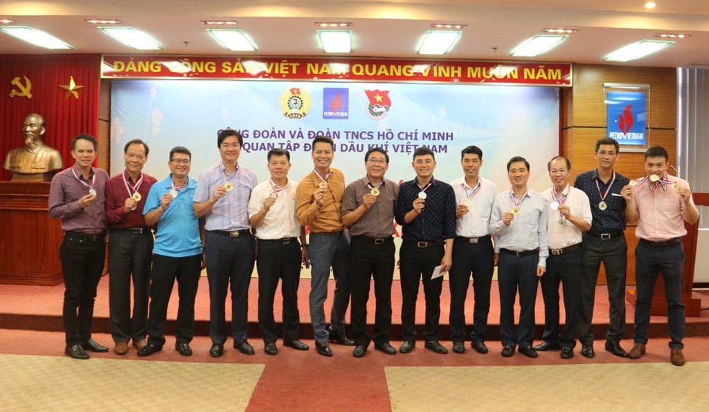 be mac va trao giai hoi thao co quan tap doan dau khi viet nam lan thu i nam 2019