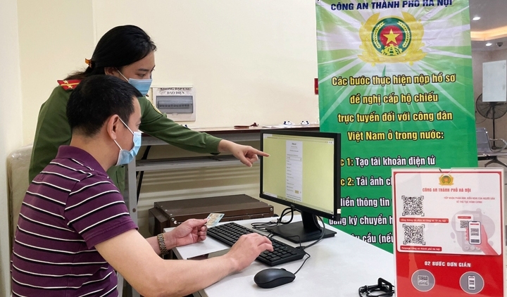 Hà Nội thực hiện cấp hộ chiếu trên môi trường điện tử từ ngày 15/5