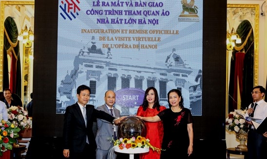 ra mat cong trinh tham quan ao nha hat lon ha noi