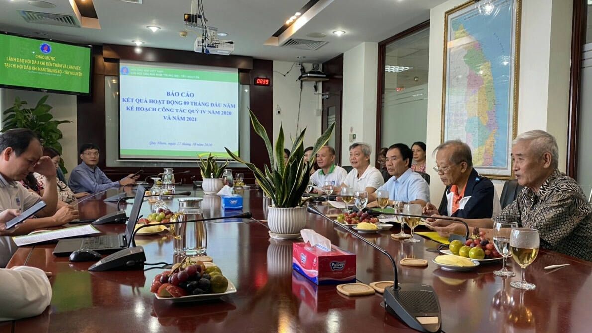 Lãnh đạo VPA làm việc tại Chi hội Dầu khí Nam Trung Bộ - Tây Nguyên