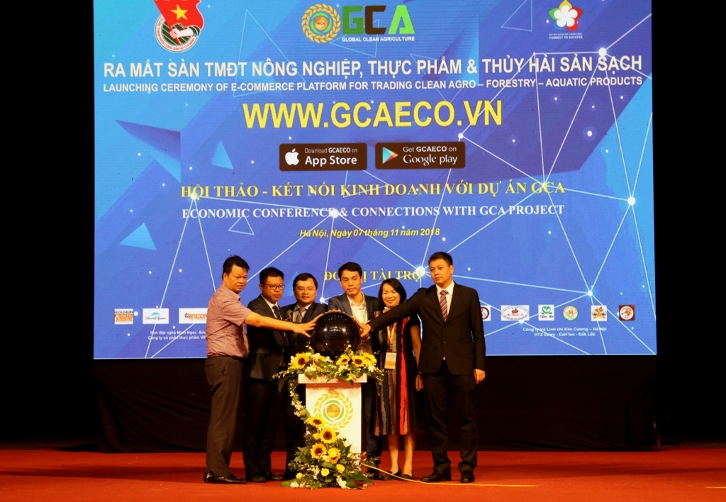ra mat san giao dich thuong mai dien tu chuyen kinh doanh nong san sach