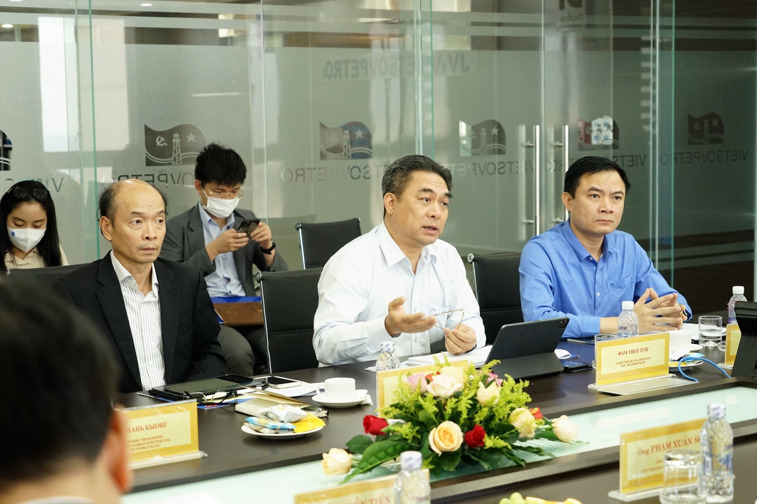 Tổng Giám đốc Petrovietnam Lê Mạnh Hùng làm việc với Vietsovpetro về kế hoạch năm 2022