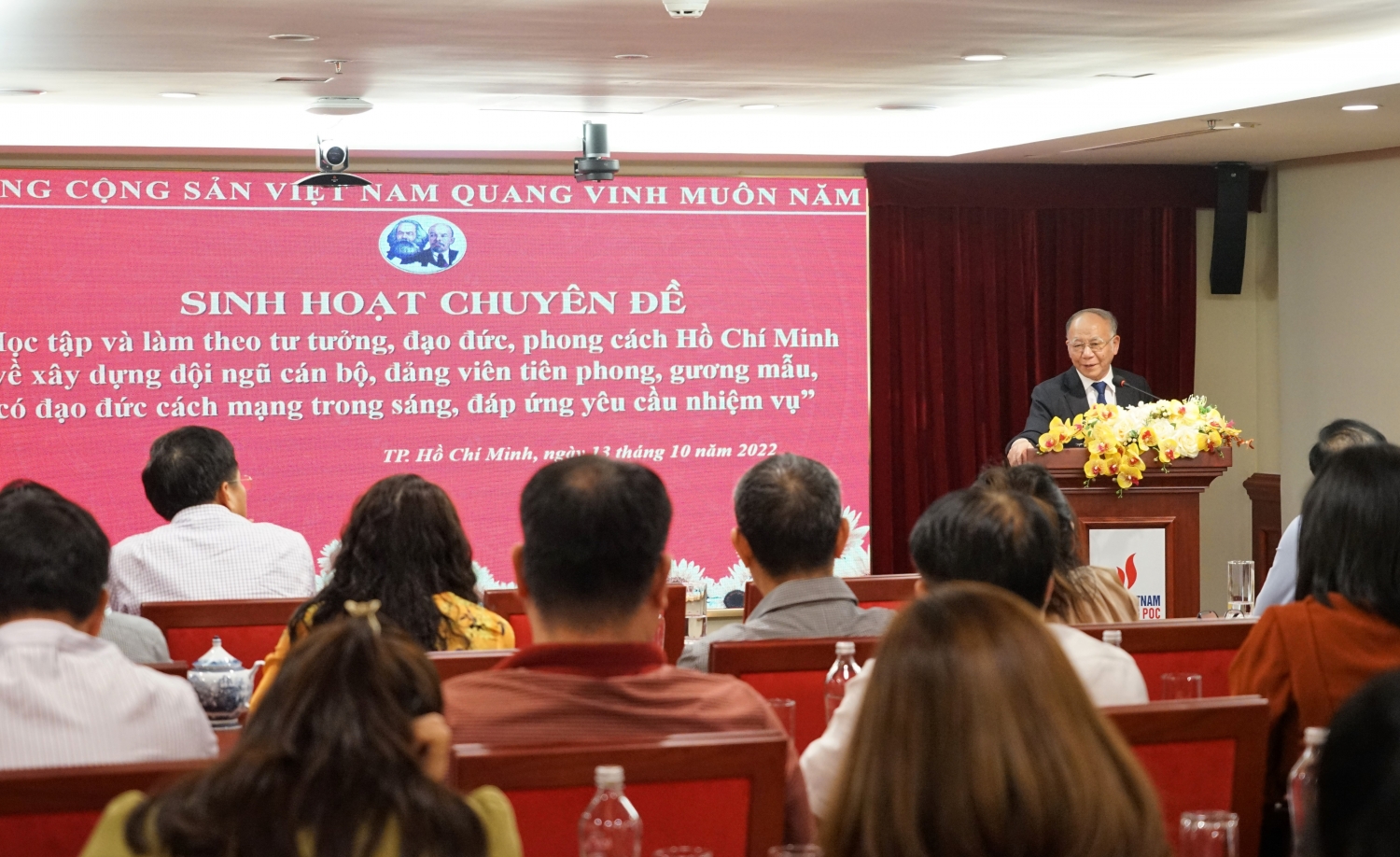 Đảng bộ BIENDONG POC: Đẩy mạnh học tập và làm theo tấm gương Chủ tịch Hồ Chí Minh vĩ đại