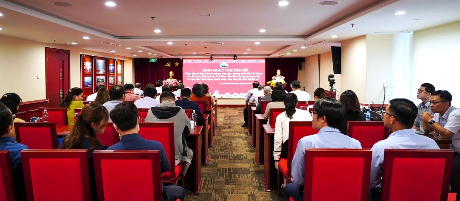 Đảng bộ BIENDONG POC: Đẩy mạnh học tập và làm theo tấm gương Chủ tịch Hồ Chí Minh vĩ đại