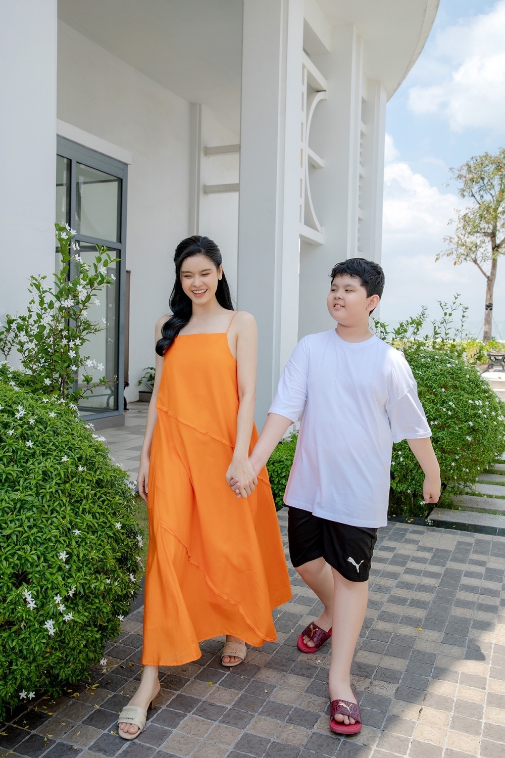 Sao Việt ngày 11/1/2022: Phương Mỹ Chi ra mắt MV với phong cách đổi mới