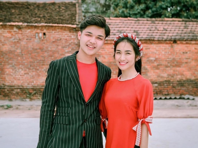 Sao Việt ngày 8/3/2022: Em gái Cẩm Ly bất ngờ 