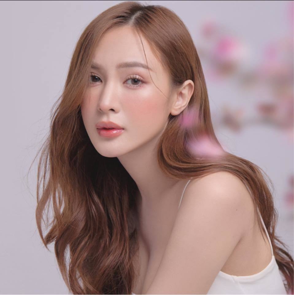 Sao Việt ngày 14/3/2022: Chân dung ái nữ nhà Trường Giang vô tình được lộ diện