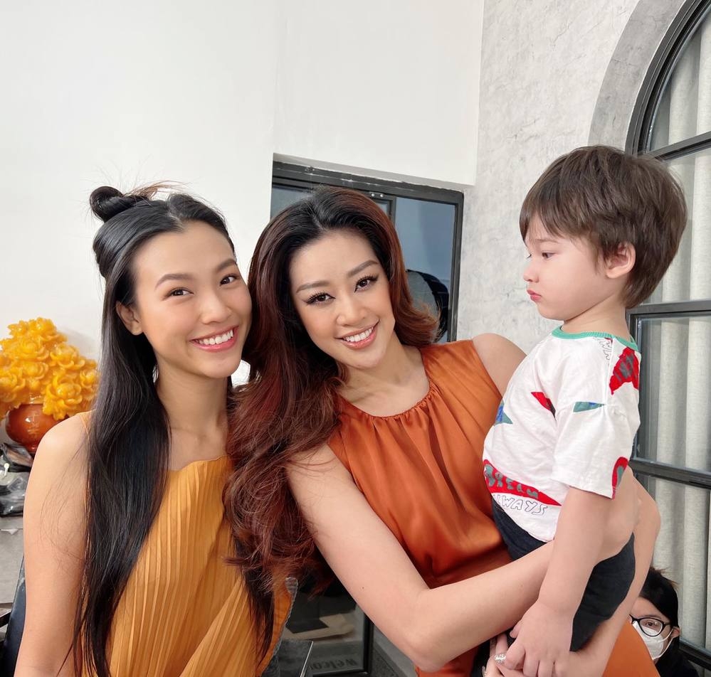 Sao Việt ngày 20/3/2022: Đàm Thu Trang trước nghi vấn bị đàn em 