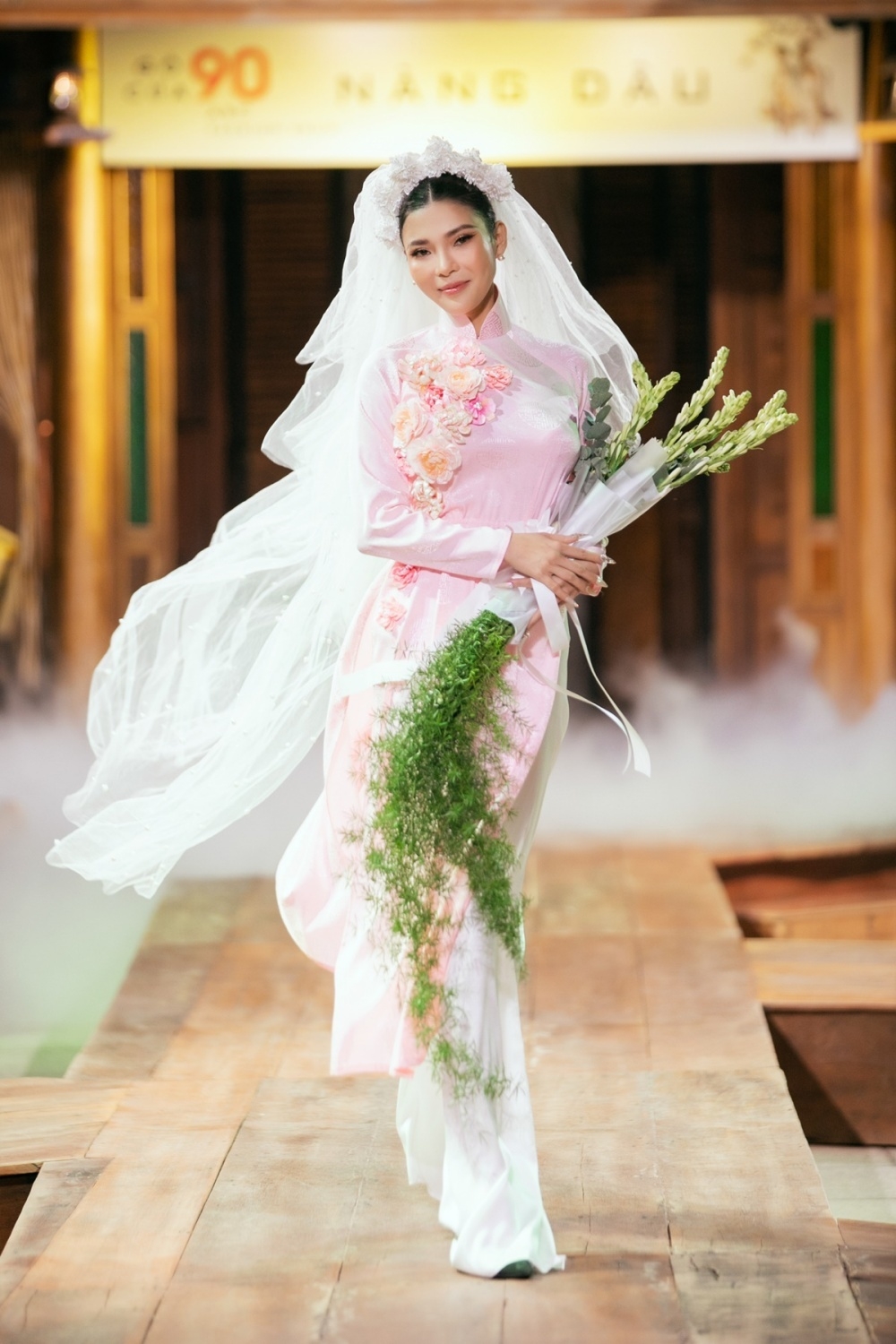 Sao Việt ngày 22/3/2022: Hậu giảm cân thành công, Phương Oanh tự tin khoe dáng
