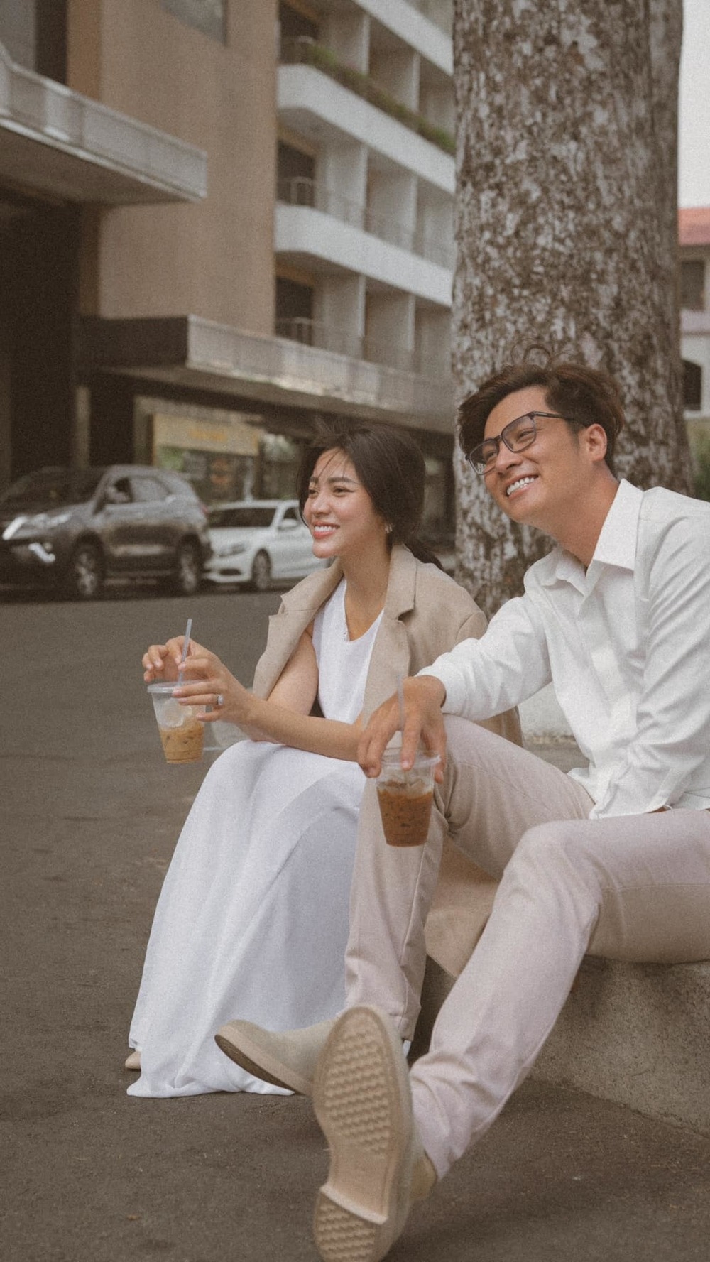 Sao Việt ngày 28/3/2022: Khánh Linh khoe không gian 