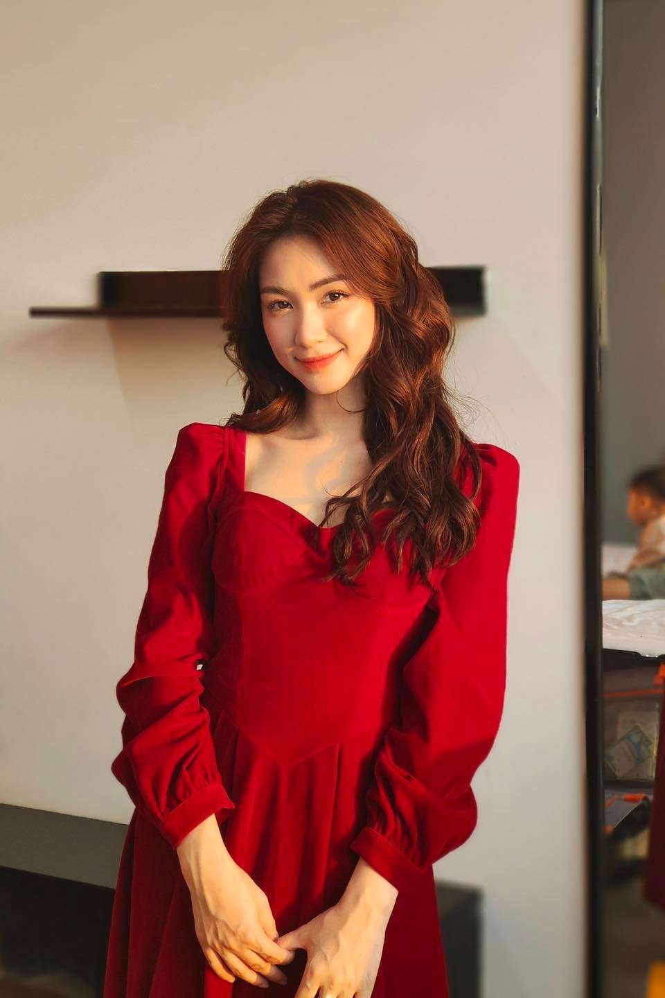 Sao Việt ngày 5/4/2022: Ngọc Trinh trong diện mạo mới với visual ngọt ngào